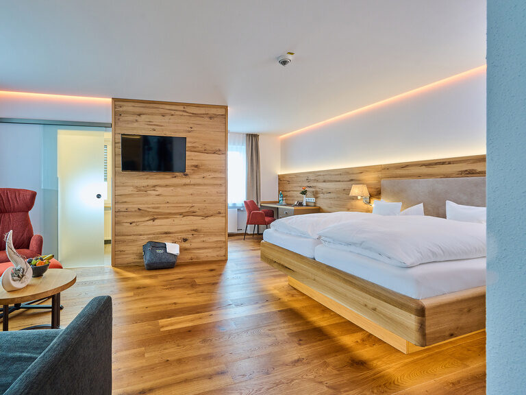 großes Badezimmer, separate Toilette Überblick Birnhof Juniorsuite